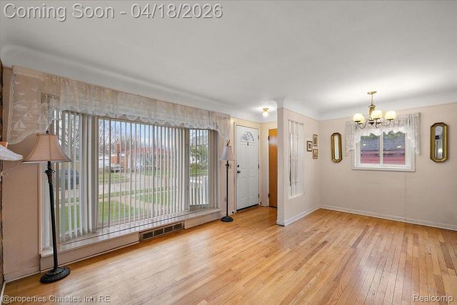 22801 Garfield Street, St. Clair Shores, MI 48082