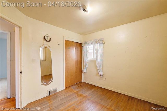 22801 Garfield Street, St. Clair Shores, MI 48082