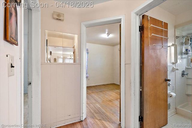 22801 Garfield Street, St. Clair Shores, MI 48082