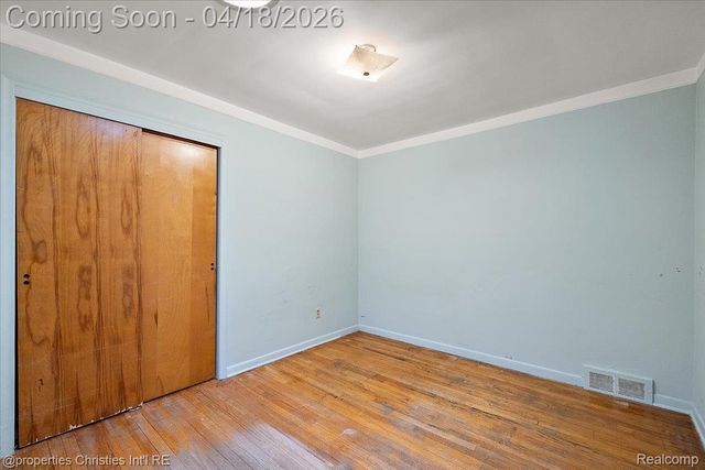 22801 Garfield Street, St. Clair Shores, MI 48082