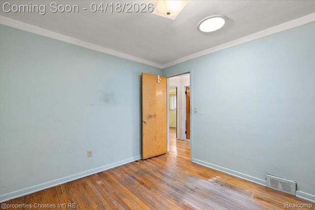 22801 Garfield Street, St. Clair Shores, MI 48082