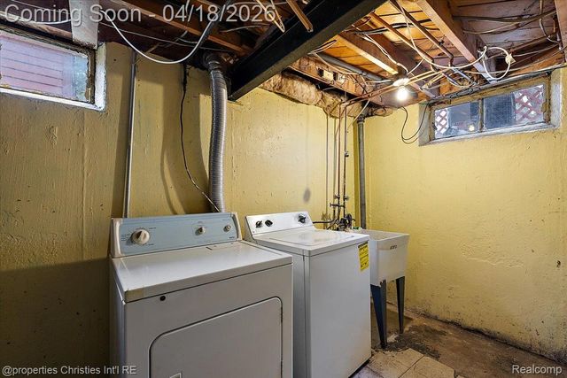 22801 Garfield Street, St. Clair Shores, MI 48082