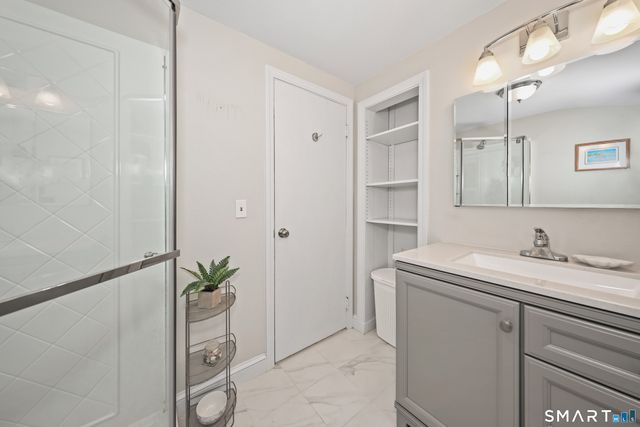 24 Bracewood Road, Waterbury, CT 06706