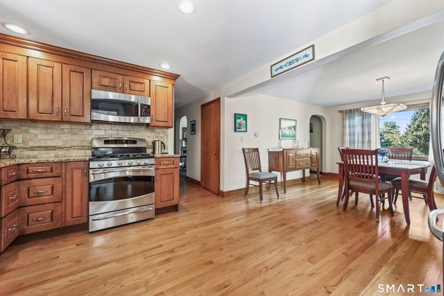 24 Bracewood Road, Waterbury, CT 06706