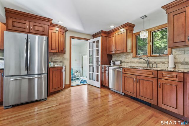 24 Bracewood Road, Waterbury, CT 06706