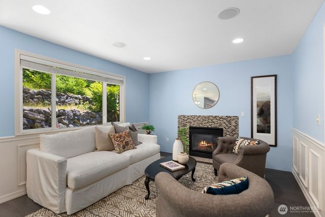 28226 15th Avenue S, Federal Way, WA 98003