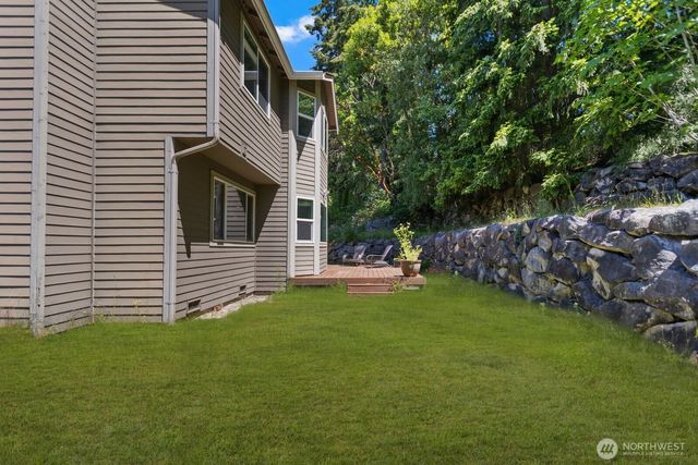 28226 15th Avenue S, Federal Way, WA 98003