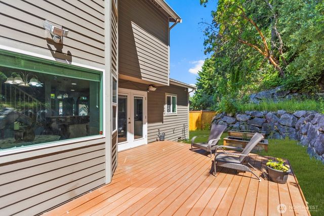 28226 15th Avenue S, Federal Way, WA 98003