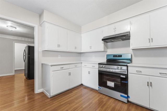 909 Helen Street, Iowa, LA 70647