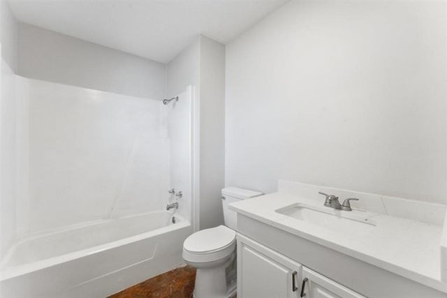 909 Helen Street, Iowa, LA 70647