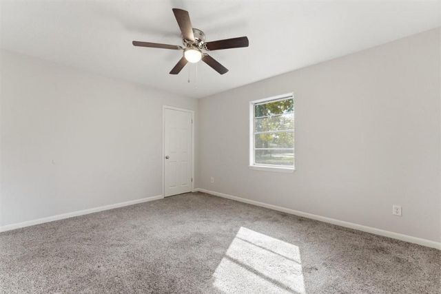 909 Helen Street, Iowa, LA 70647