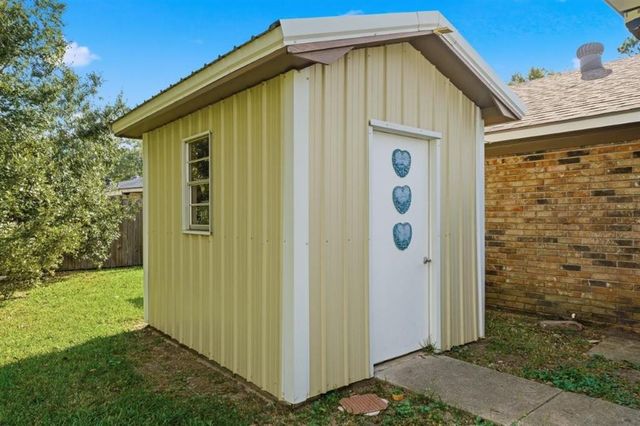 909 Helen Street, Iowa, LA 70647