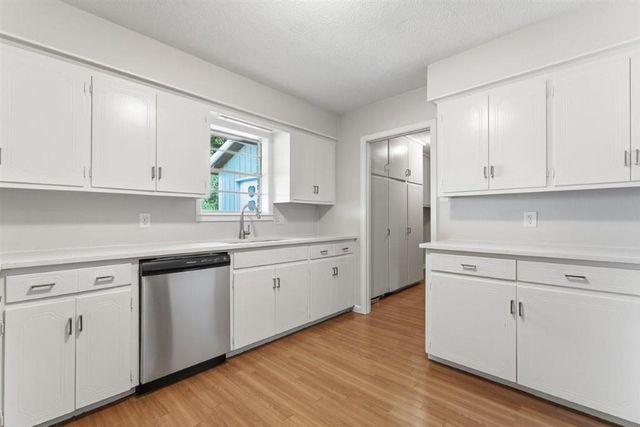 909 Helen Street, Iowa, LA 70647