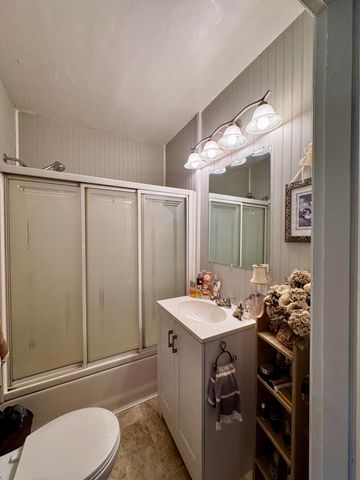 1188 Fairview Road, Lawrenceburg, KY 40342