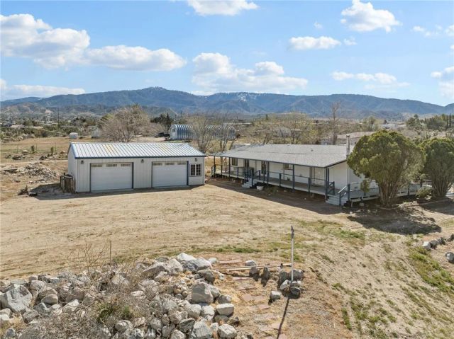 599 Smoke Tree Road, Pinon Hills, CA 92372
