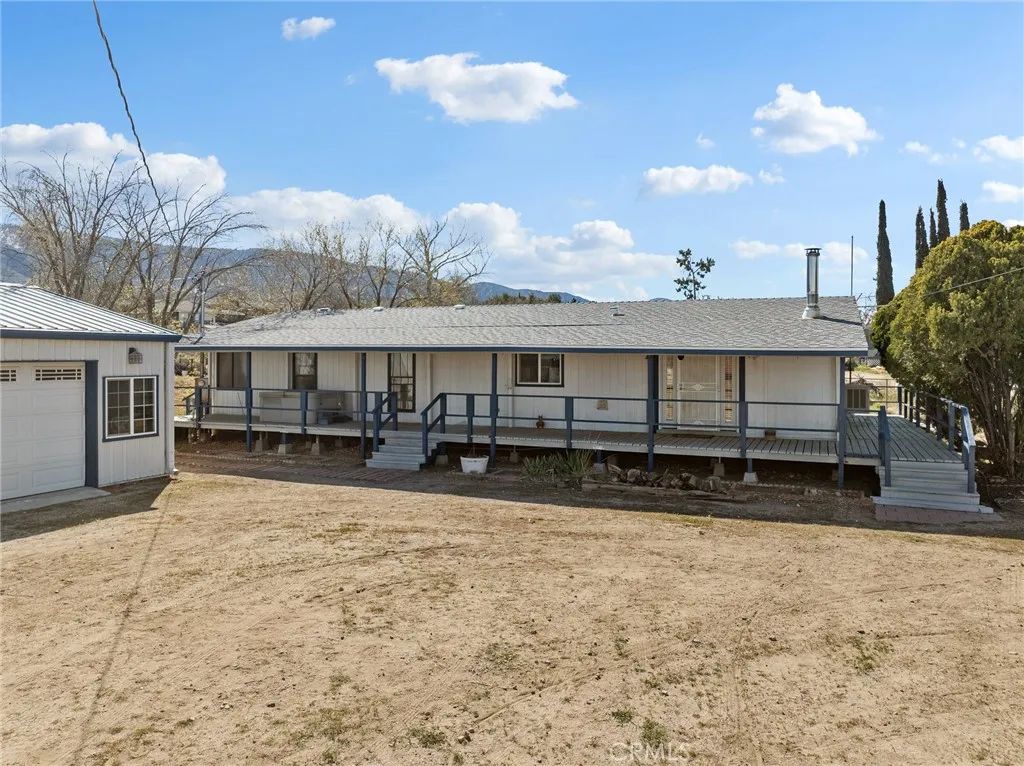 599 Smoke Tree Road, Pinon Hills, CA 92372