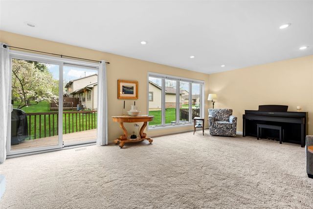 804 Moore Drive, Chelsea, MI 48118