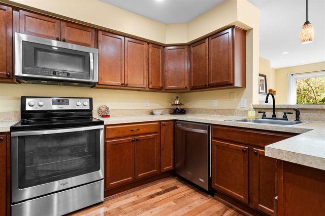 804 Moore Drive, Chelsea, MI 48118