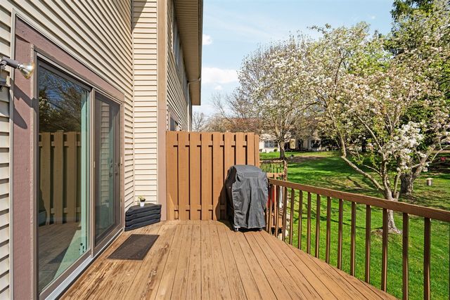 804 Moore Drive, Chelsea, MI 48118