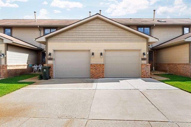 804 Moore Drive, Chelsea, MI 48118