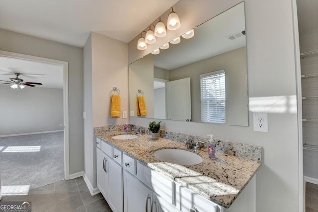 6886 Scarlet Oak Way, Flowery Branch, GA 30542