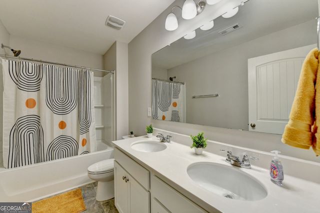 6886 Scarlet Oak Way, Flowery Branch, GA 30542