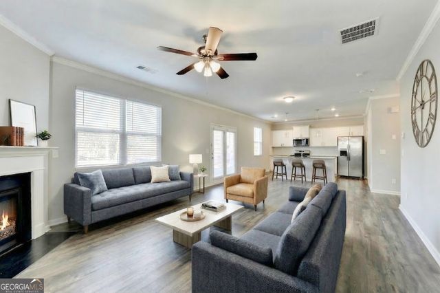 6886 Scarlet Oak Way, Flowery Branch, GA 30542