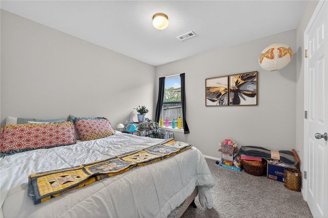 967 E Sparrow Circle, Fayetteville, AR 72701