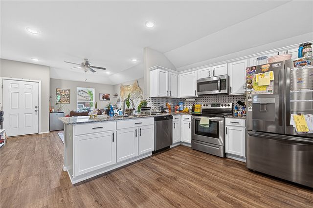 967 E Sparrow Circle, Fayetteville, AR 72701