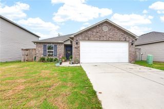 967 E Sparrow Circle, Fayetteville, AR 72701