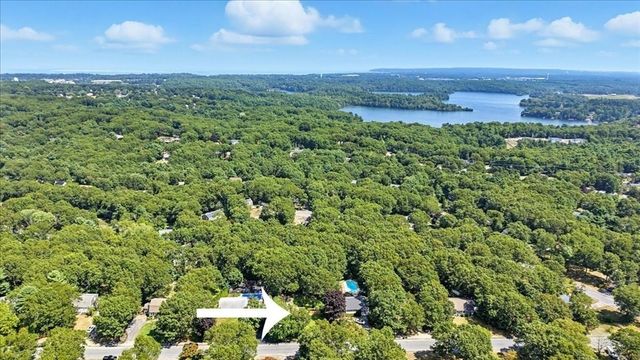 62 Jan Marie Dr, Plymouth, MA 02360
