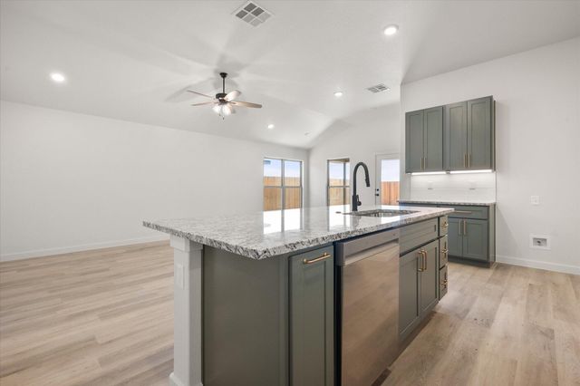 7109 14th Street, Lubbock, TX 79416