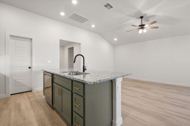 7109 14th Street, Lubbock, TX 79416