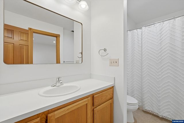 7025 SW Windemere Lp, Portland, OR 97225