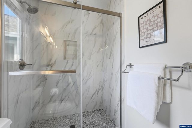 7025 SW Windemere Lp, Portland, OR 97225