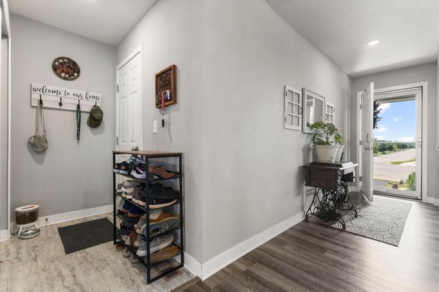 1131 Stonebridge Path, Jordan, MN 55352