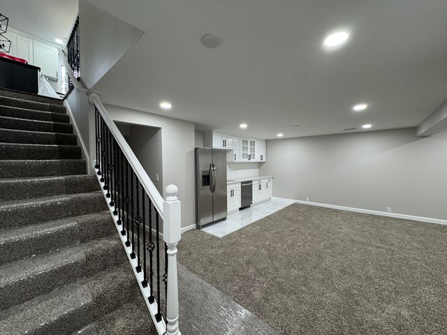 3807 Waxwing Court, Valparaiso, IN 46383