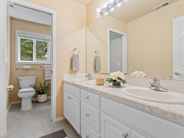 18001 Se 39TH St, Vancouver, WA 98683
