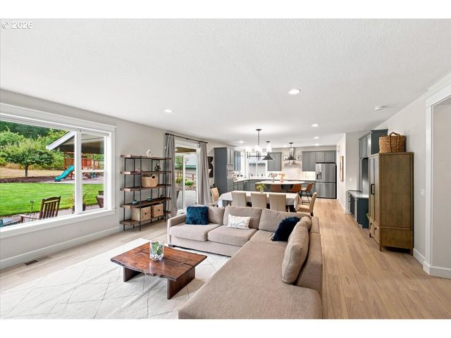 3280 CROISAN CREEK Rd S, Salem, OR 97302