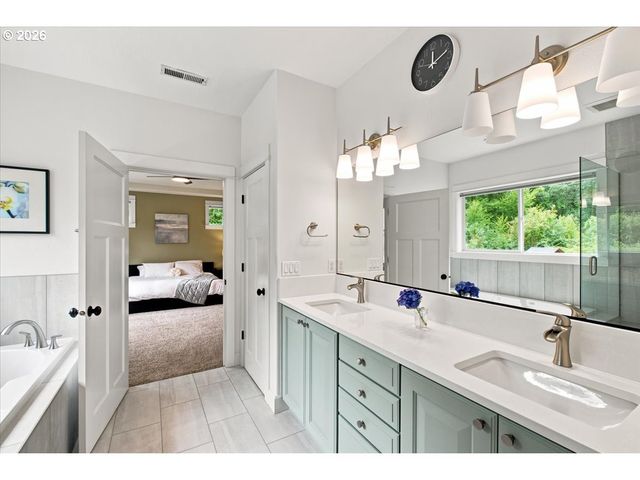 3280 CROISAN CREEK Rd S, Salem, OR 97302