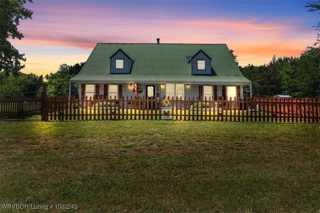 33773 Midway Road, Poteau, OK 74953
