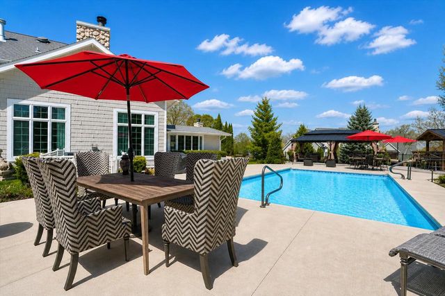 N1526 Willowbrook ROAD, Lake Geneva, WI 53147