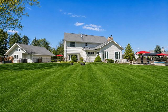 N1526 Willowbrook ROAD, Lake Geneva, WI 53147