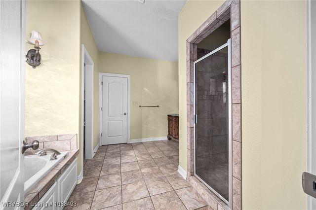 1526 Saratoga Court, Van Buren, AR 72956