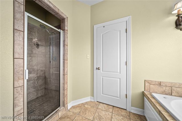 1526 Saratoga Court, Van Buren, AR 72956