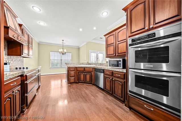 1526 Saratoga Court, Van Buren, AR 72956