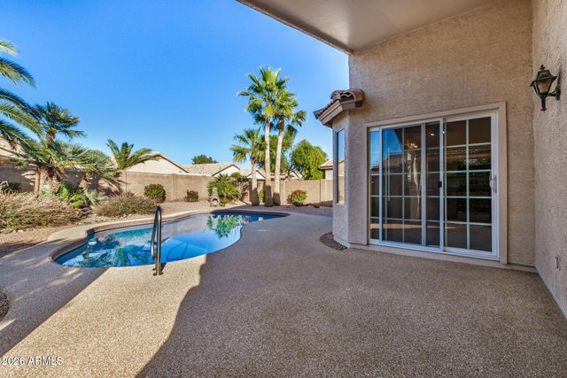 10824 W VENTANA Drive, Peoria, AZ 85373