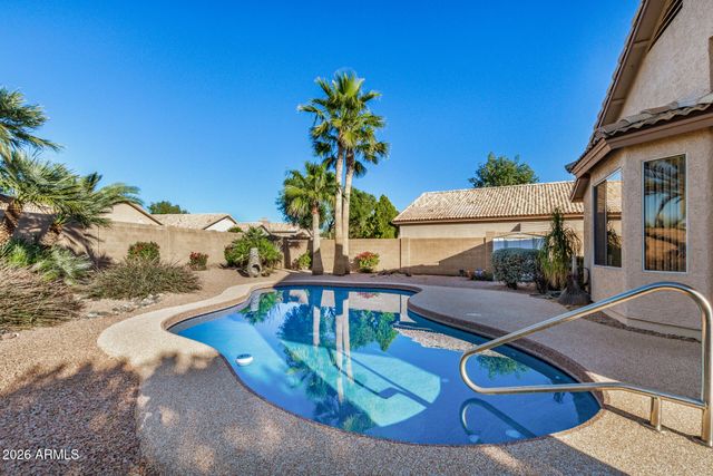 10824 W VENTANA Drive, Peoria, AZ 85373