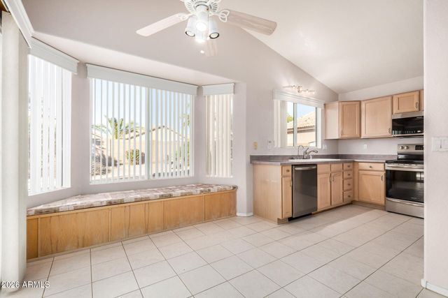 10824 W VENTANA Drive, Peoria, AZ 85373