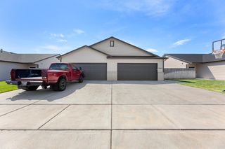 12049 / 12051 W Shadow Lakes St, Maize, KS 67205